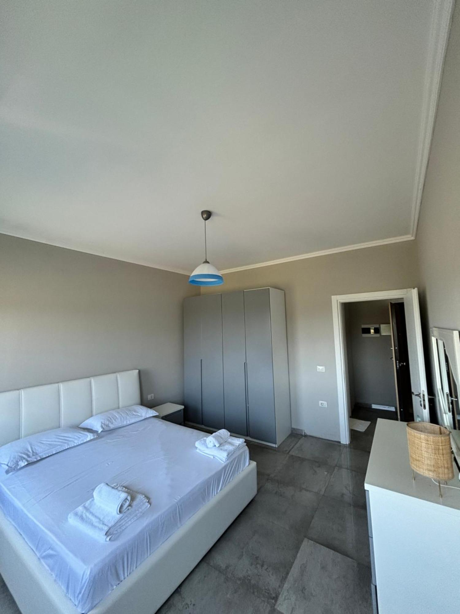 Emma'S Apartments Tirana Exteriör bild